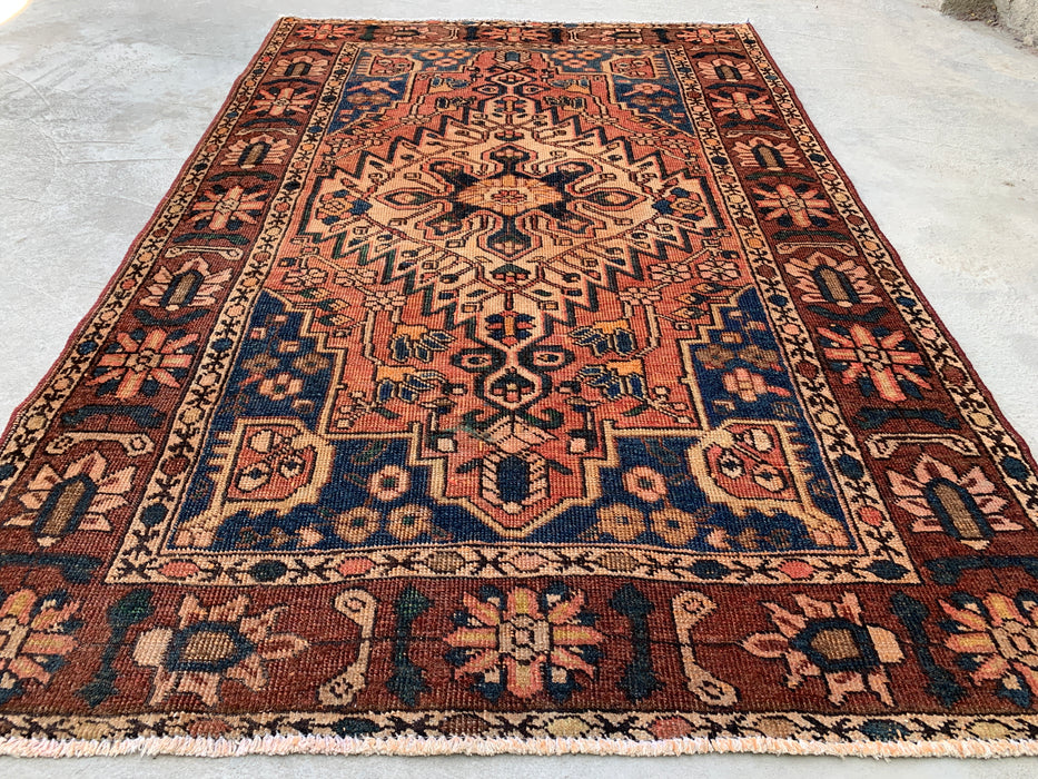 216 cm x 140 cm handgeknoopt Perzisch wollen tapijt - Bruin geometrisch medaillonontwerp met marineblauwe accenten - KBHM-865