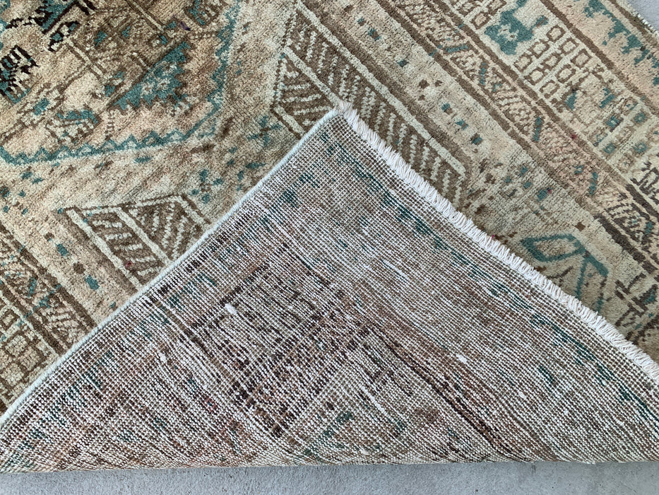 5'6 x 3'6 handgeknoopt Perzisch wollen tapijt - Beige vintage tribaal design met zachtblauwe accenten - KBHM-869