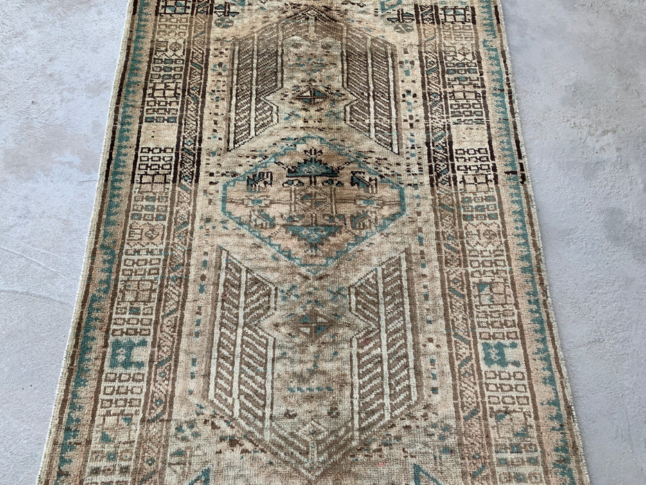 5'6 x 3'6 handgeknoopt Perzisch wollen tapijt - Beige vintage tribaal design met zachtblauwe accenten - KBHM-869