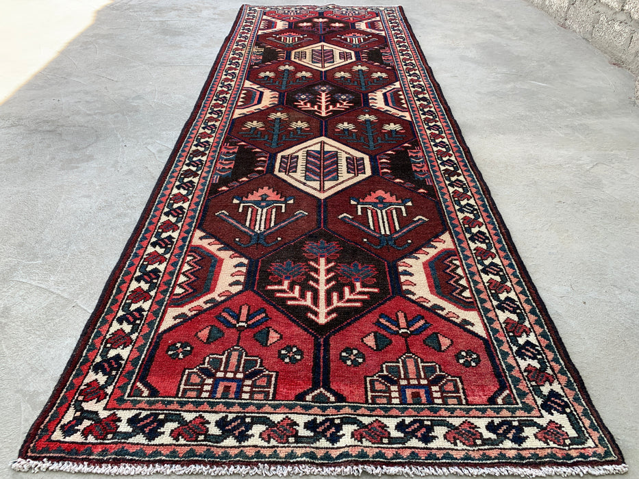9'10 x 3'5 handgeknoopte Perzische wollen loper - Tribaal zeshoekig ontwerp in bruin, rood & ivoor - KBHM-873