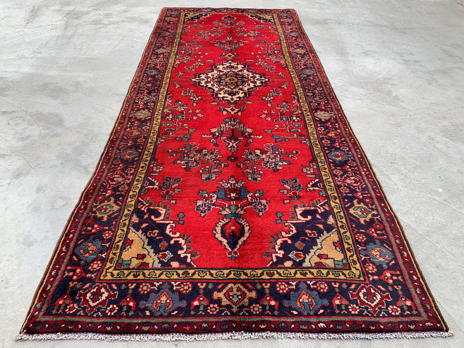 9'6 x 3'9 Handgeknoopt Perzisch wollen loper - Rood bloemenmedaillonontwerp met marineblauwe rand - KBHM-880