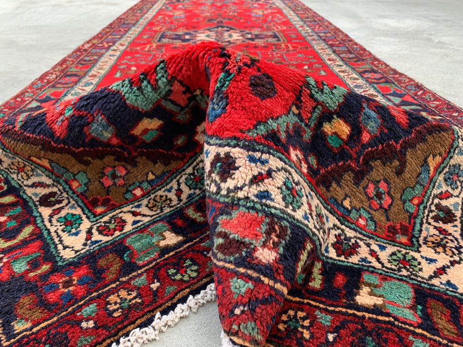 10'3 x 3'8 Handgeknoopt Perzisch wollen loper - Rood bloemmotief met marineblauwe rand - KBHM-882