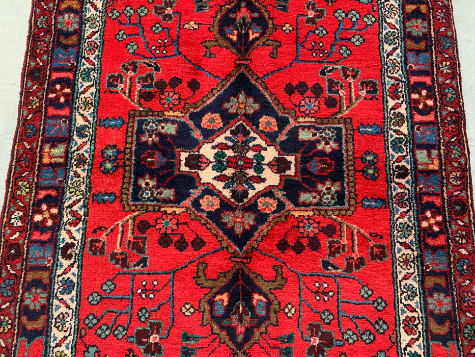 10'3 x 3'8 Handgeknoopt Perzisch wollen loper - Rood bloemmotief met marineblauwe rand - KBHM-882