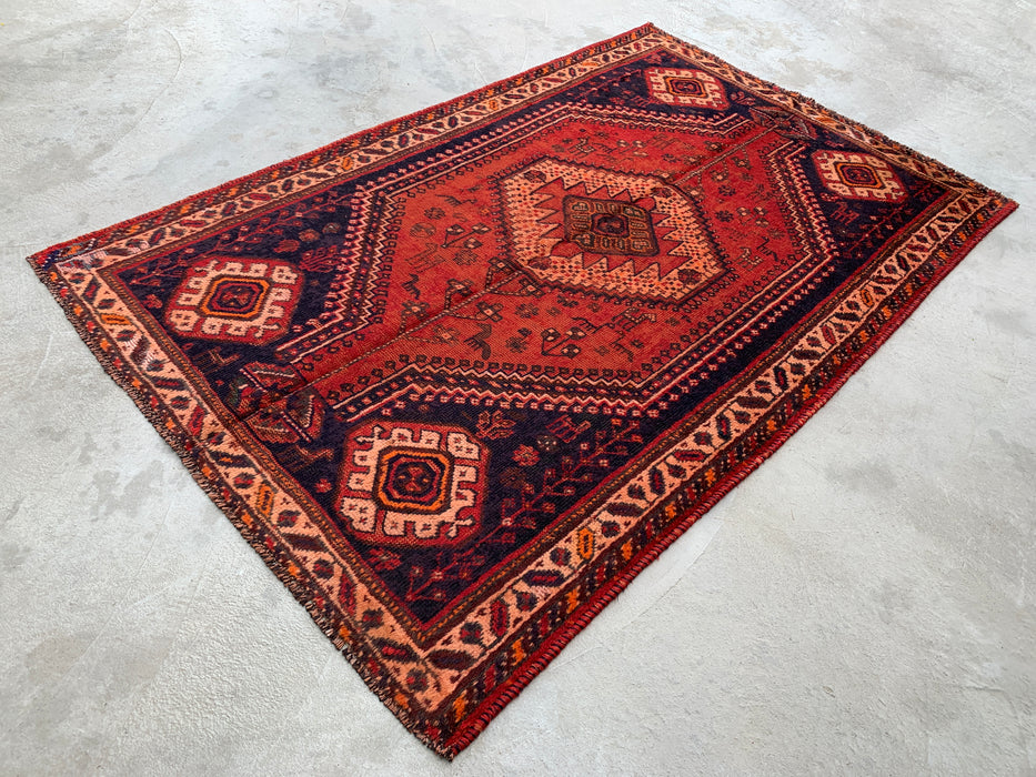 236 cm x 124 cm Handgeknoopt Perzisch wollen tapijt - Roestkleurig tribaal medaillonmotief met marineblauwe accenten - KBHM-901