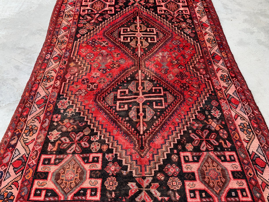8'4 x 5'7 handgeknoopt Perzisch wollen tapijt - Rood & Houtskool geometrisch tribaal medaillonontwerp - KBHM-903
