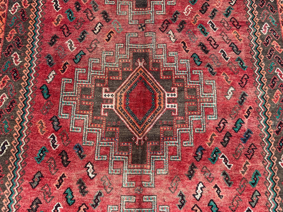 241 x 104 cm handgeknoopt Perzisch wollen loper - Rood tribaal medaillonontwerp met bruine accenten - KBHM-913