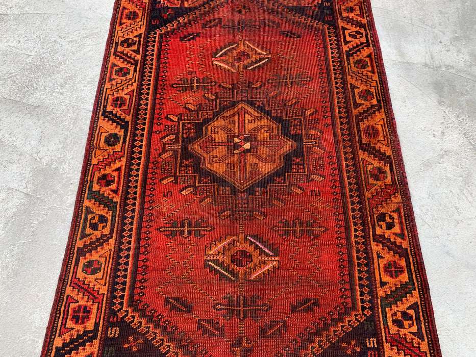 185 x 109 cm handgeknoopt Perzisch wollen tapijt - Roestkleurig geometrisch tribaal medaillonmotief - KBHM-927