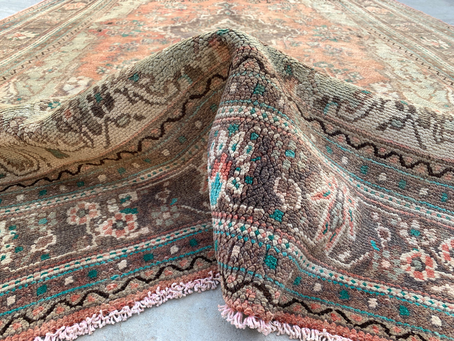 Handgemaakt Perzisch wollen vloerkleed 7x10 - Vervaagd beige & perzik vintage bloemenmedaillon Perzisch stijl vloerkleed - Exacte maat 312 cm x 196 cm - KBHM-938