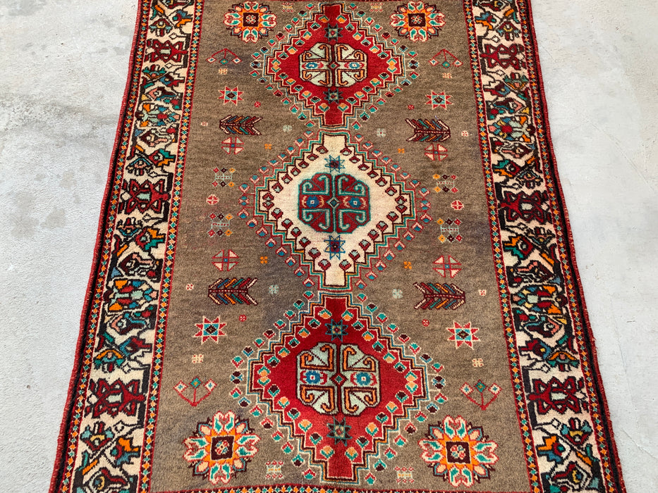 4'10 x 3'5 Handgeknoopt Perzisch wollen tapijt - Taupe geometrisch tribaal ontwerp - KBHM-997