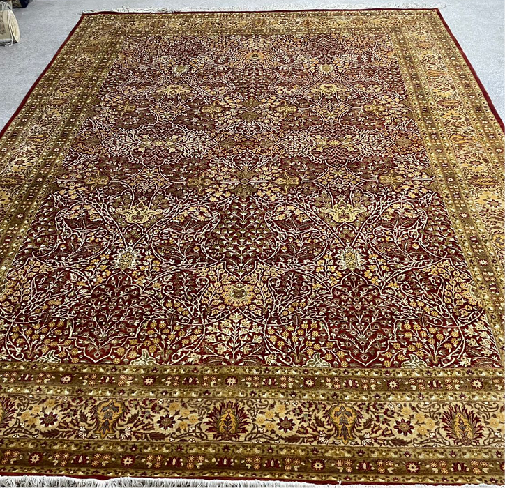 9’9x13’9 Hand Knotted 100% Wool & Silk Area rug