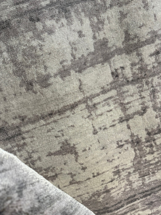 9'x12' Hand-Knotted Eurofa Silk Grey/Ivory Area Rug – KB Rugs