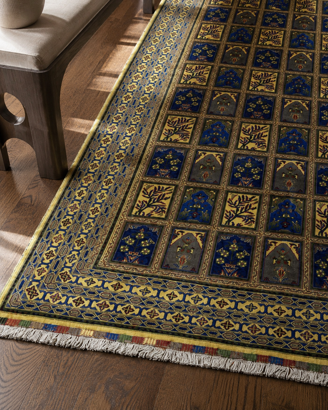 6'9" x 10'0" Handmade Persian Wool Rug wool texture and pattern detail