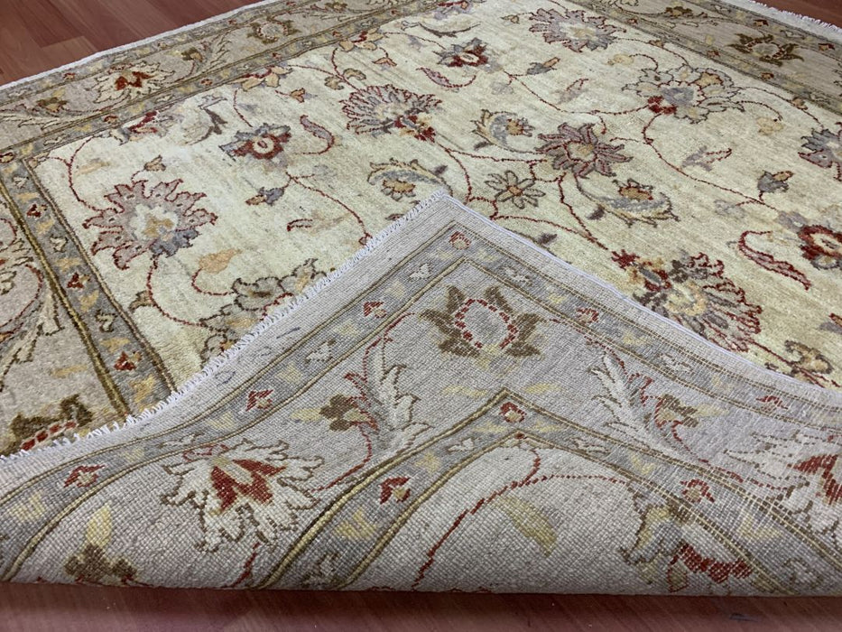 5' x  5' Ziegler Hand Knotted 100% Wool Area rug