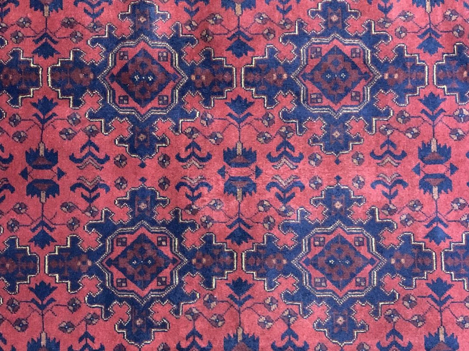 7' x 10' Tribal Hand Knotted 100% Wool Area rug