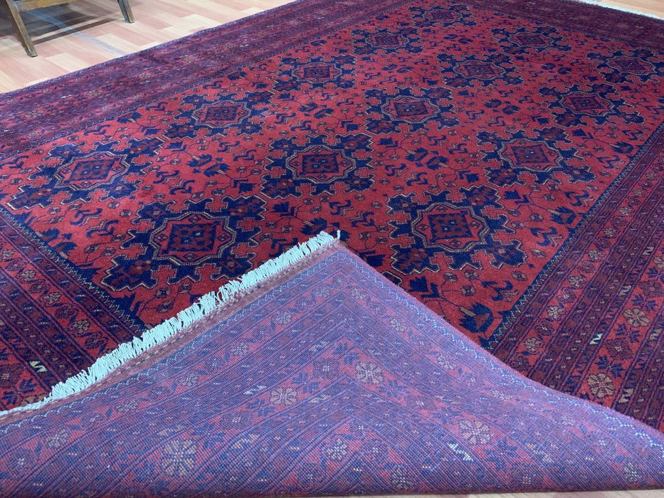 7' x 10' Tribal Hand Knotted 100% Wool Area rug