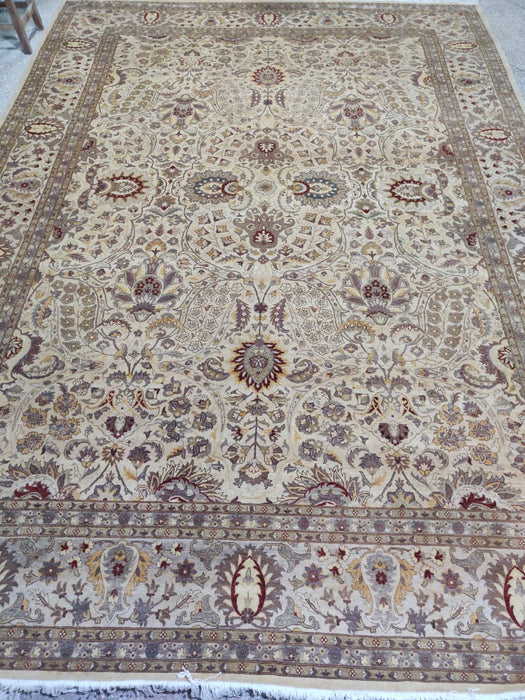 9’8x13’ Hand Knotted 100% Wool & Silk Area rug