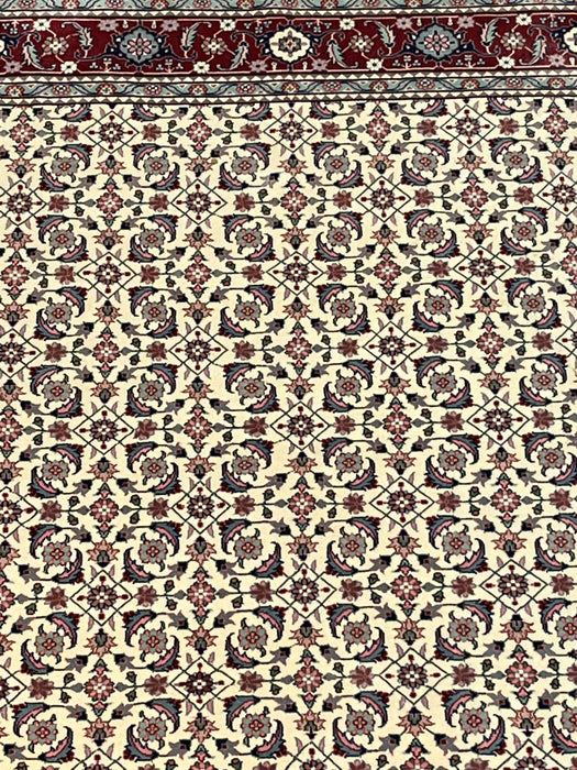 6’5x6’5 indo persian square 100% wool area rug